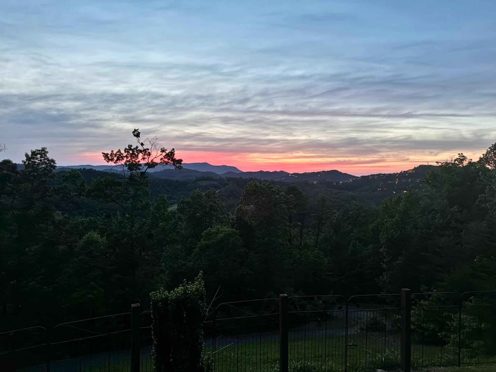 Smoky Best - Glowing Twilight Pigeon Forge Exterior foto